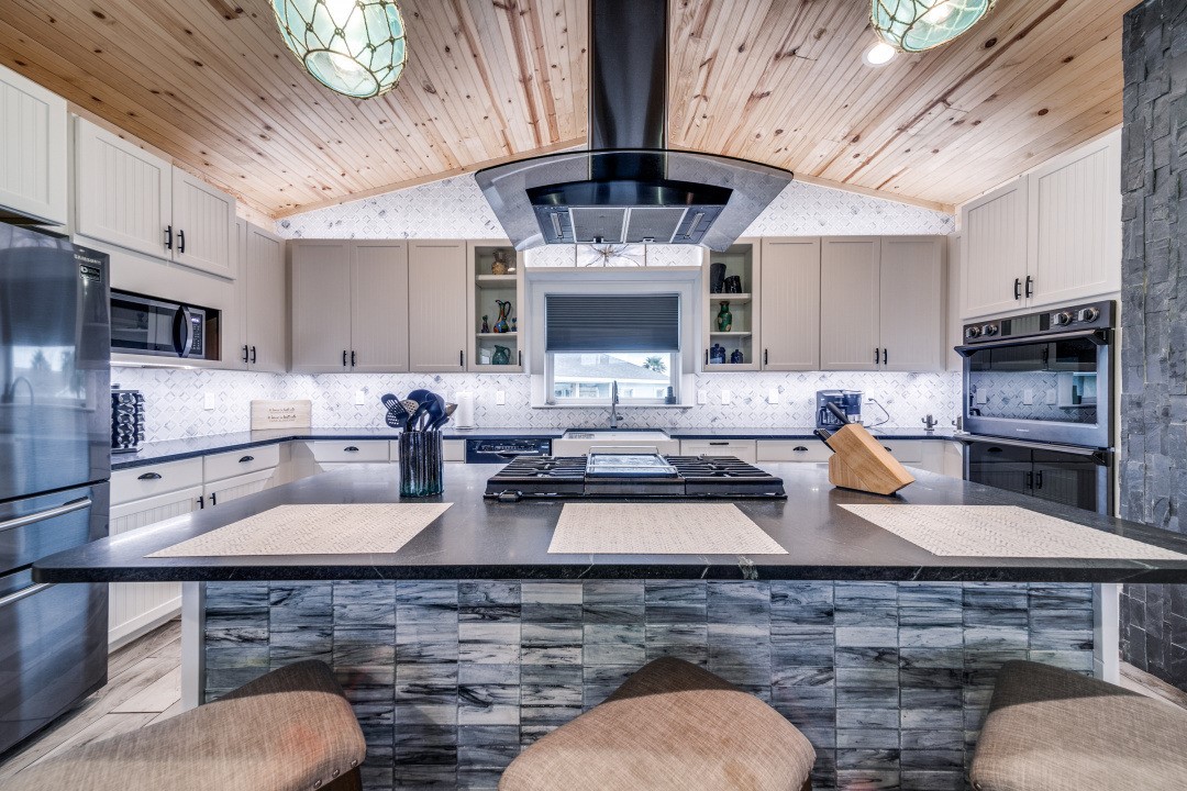 610 Sandollar Property Photo 9