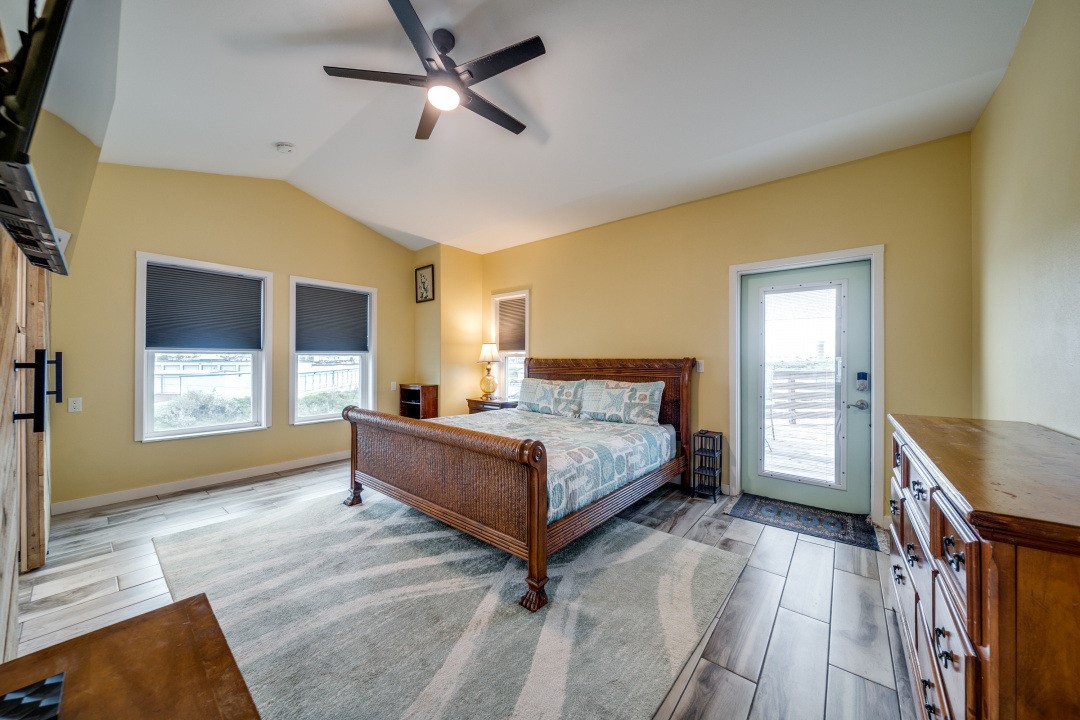 610 Sandollar Property Photo 12