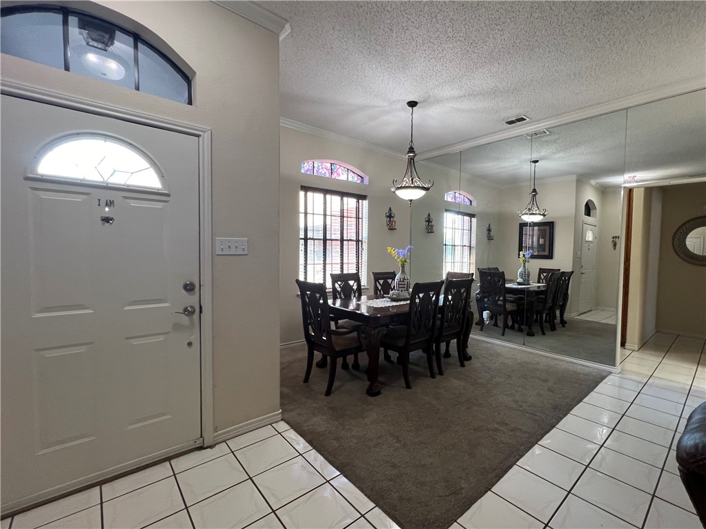 6130 Jessica Dr Property Photo 3