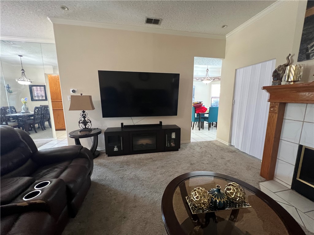 6130 Jessica Dr Property Photo 5