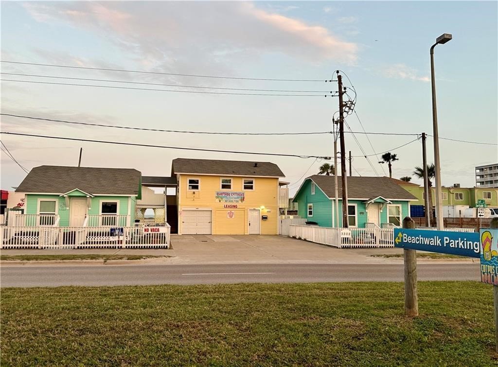 3302,3304 Surfside Blvd