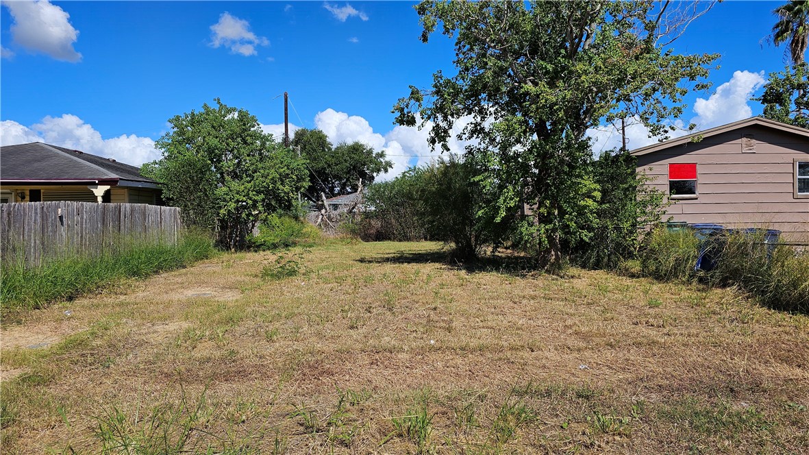 3906 Santa Elena St Property Photo