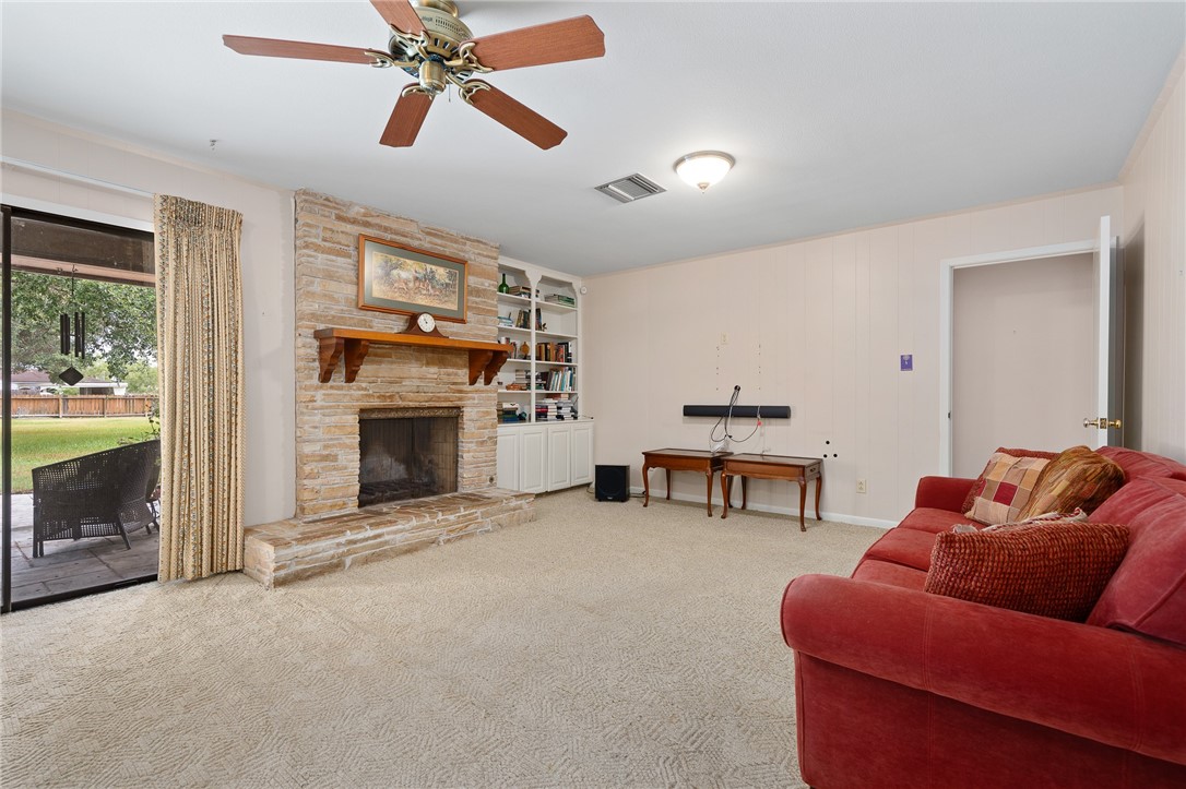1105 David St Property Photo 7