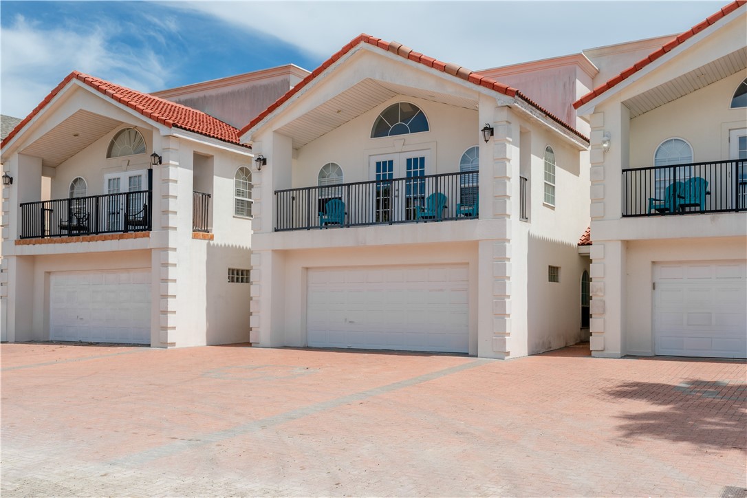 103 E Palmetto Dr B