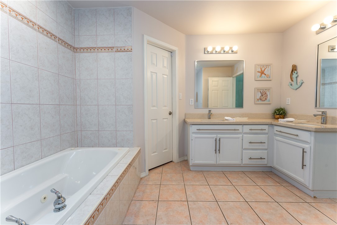 103 E Palmetto Dr B Property Photo 21