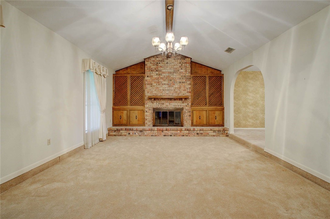 104 Country Pl. Property Photo 2