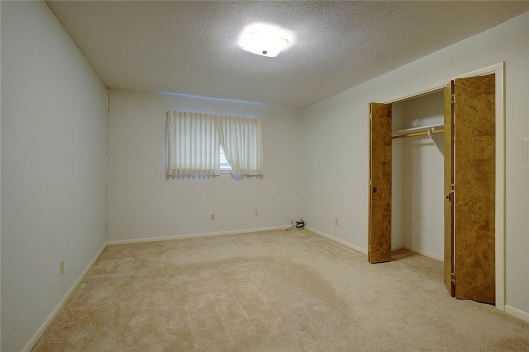 104 Country Pl. Property Photo 17