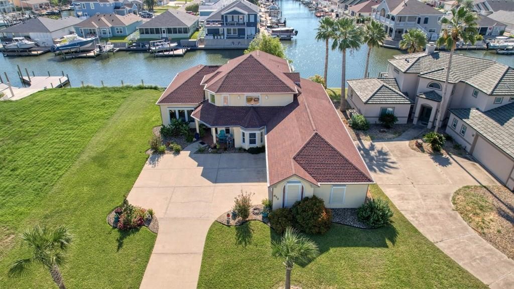 411 Porpoise Dr Property Photo 2