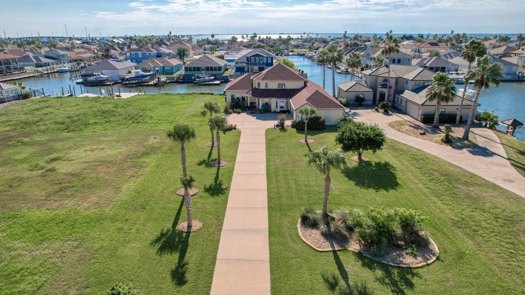 411 Porpoise Dr Property Photo 3