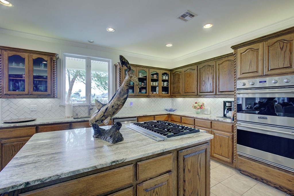 411 Porpoise Dr Property Photo 9