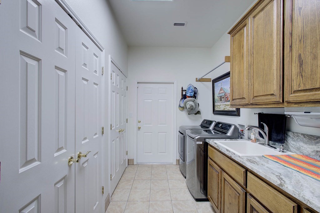 411 Porpoise Dr Property Photo 18