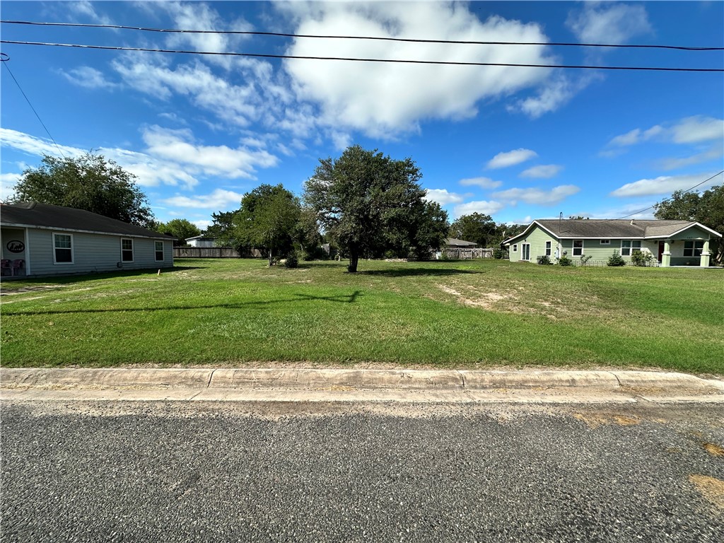 515 Mesquite St Property Photo