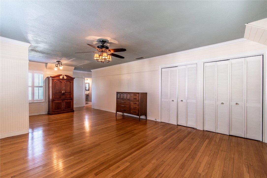434 Del Mar Blvd Property Photo 18
