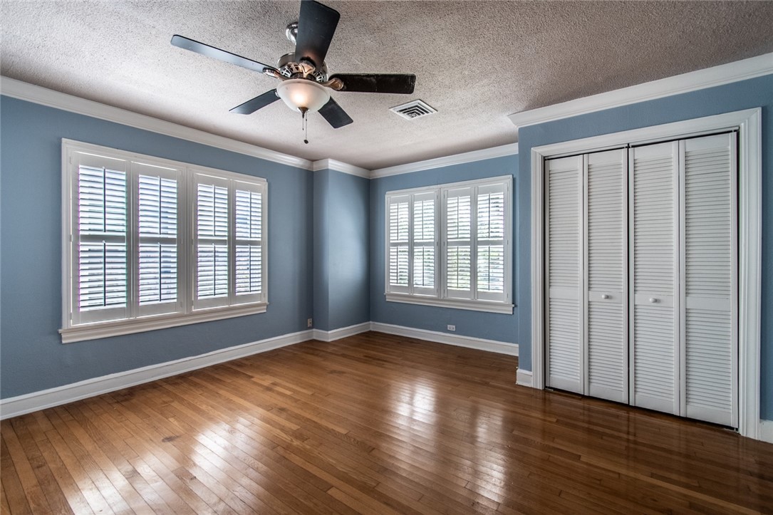 434 Del Mar Blvd Property Photo 20