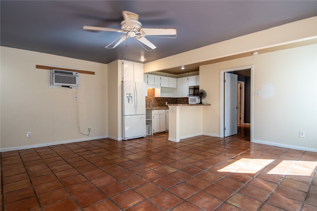 434 Del Mar Blvd Property Photo 25