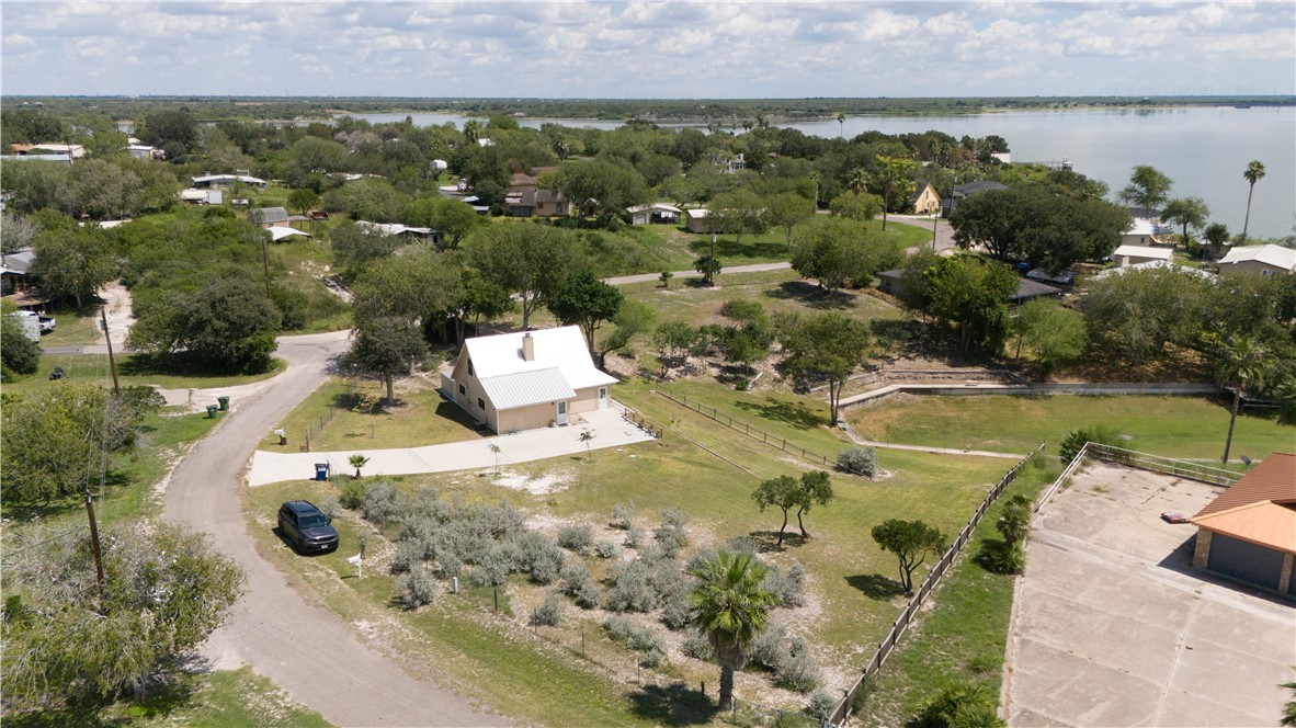 101 Knoll Trail Property Photo 1