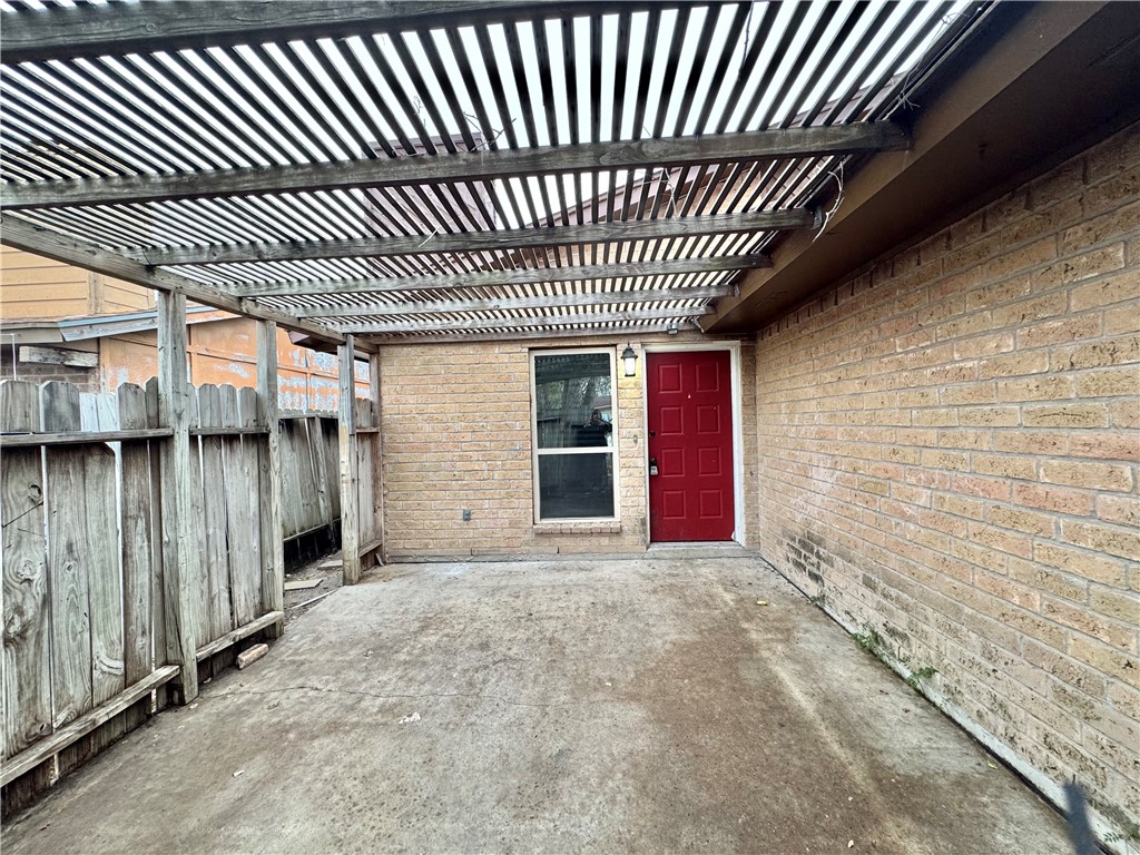 6624 Hardwick Dr Property Photo 3