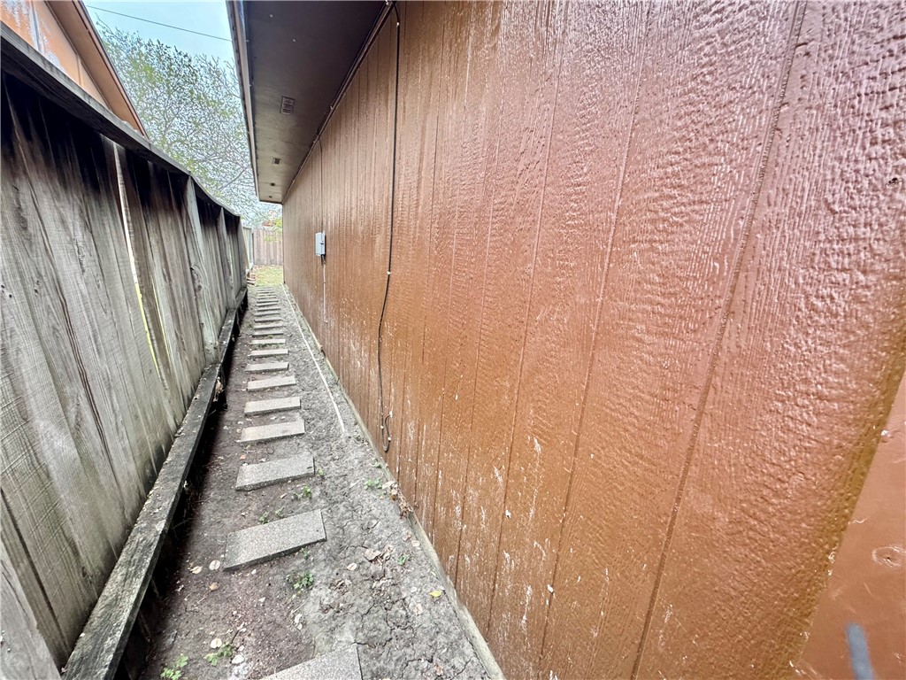 6624 Hardwick Dr Property Photo 19