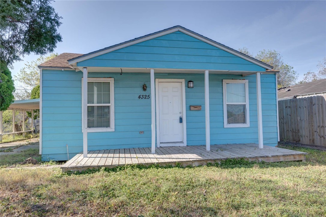 4325 Jose Dr Property Photo 2