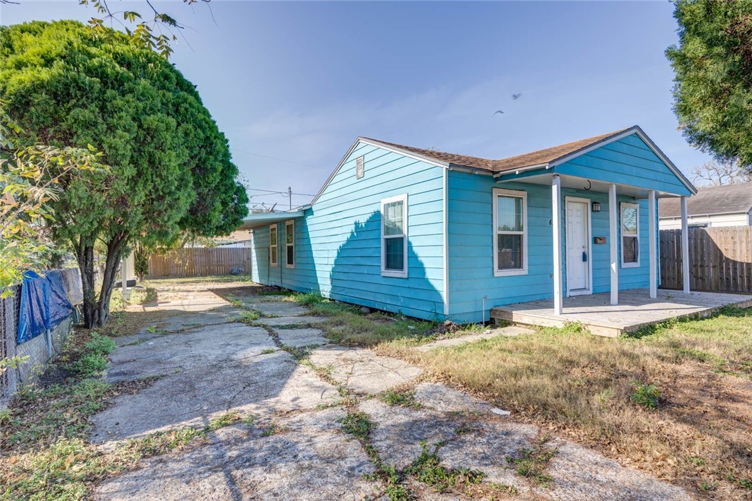 4325 Jose Dr Property Photo 3