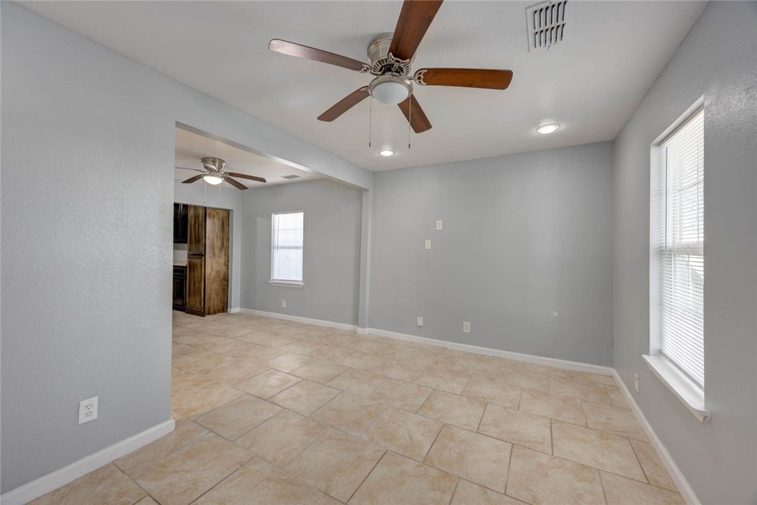 4325 Jose Dr Property Photo 4