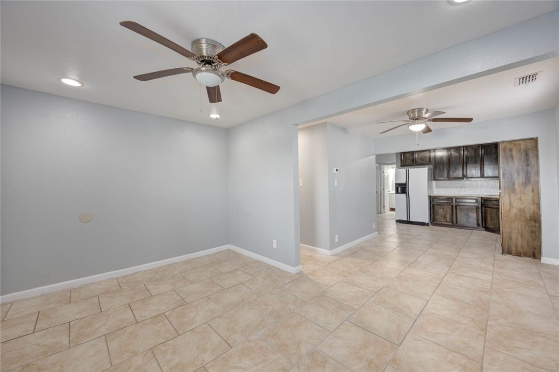 4325 Jose Dr Property Photo 5