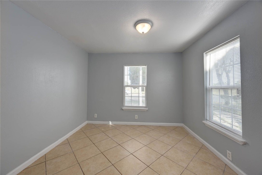 4325 Jose Dr Property Photo 16