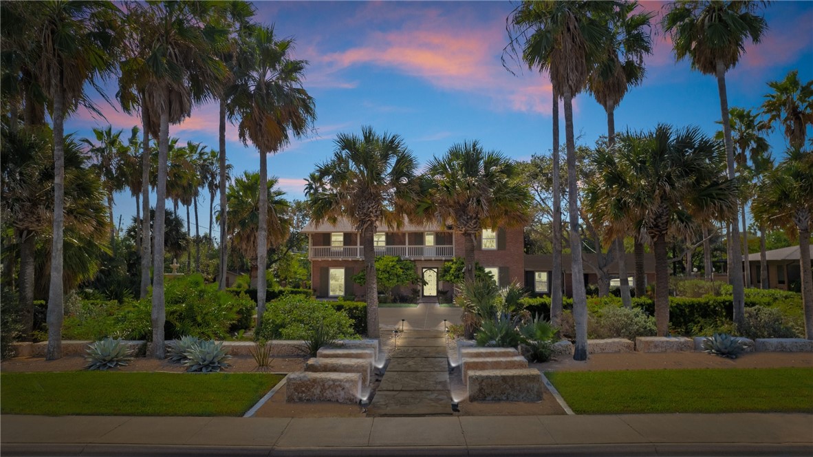 3845 Ocean Dr Property Image