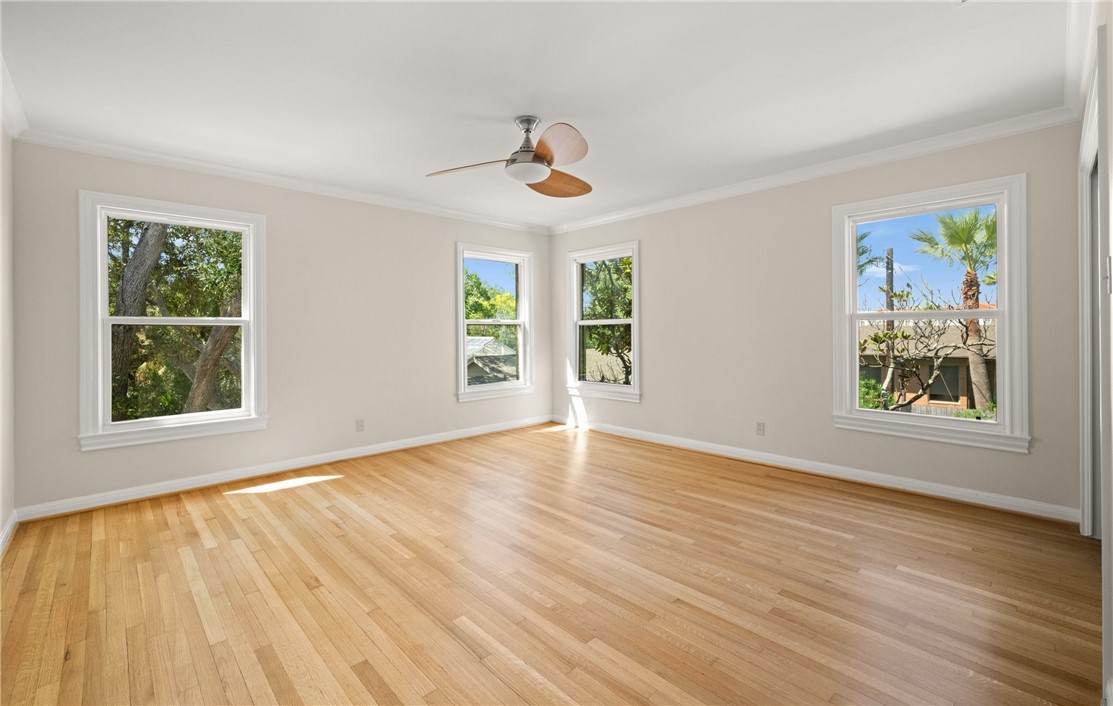 3845 Ocean Dr Property Photo 19