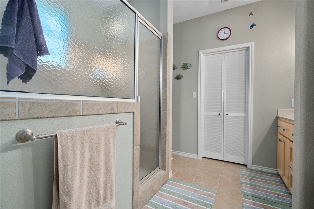 113 Ball St Property Photo 27