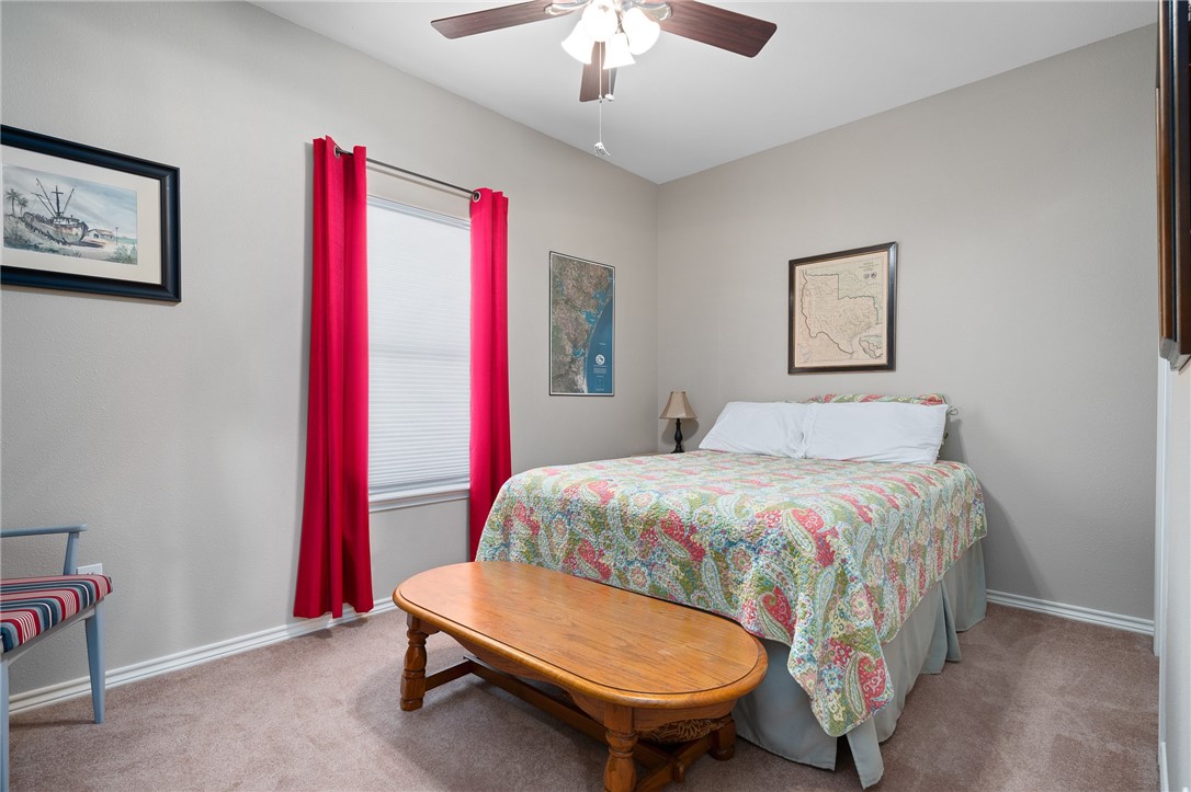 113 Ball St Property Photo 33