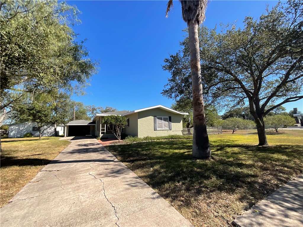 3662 Monterrey Property Photo 4