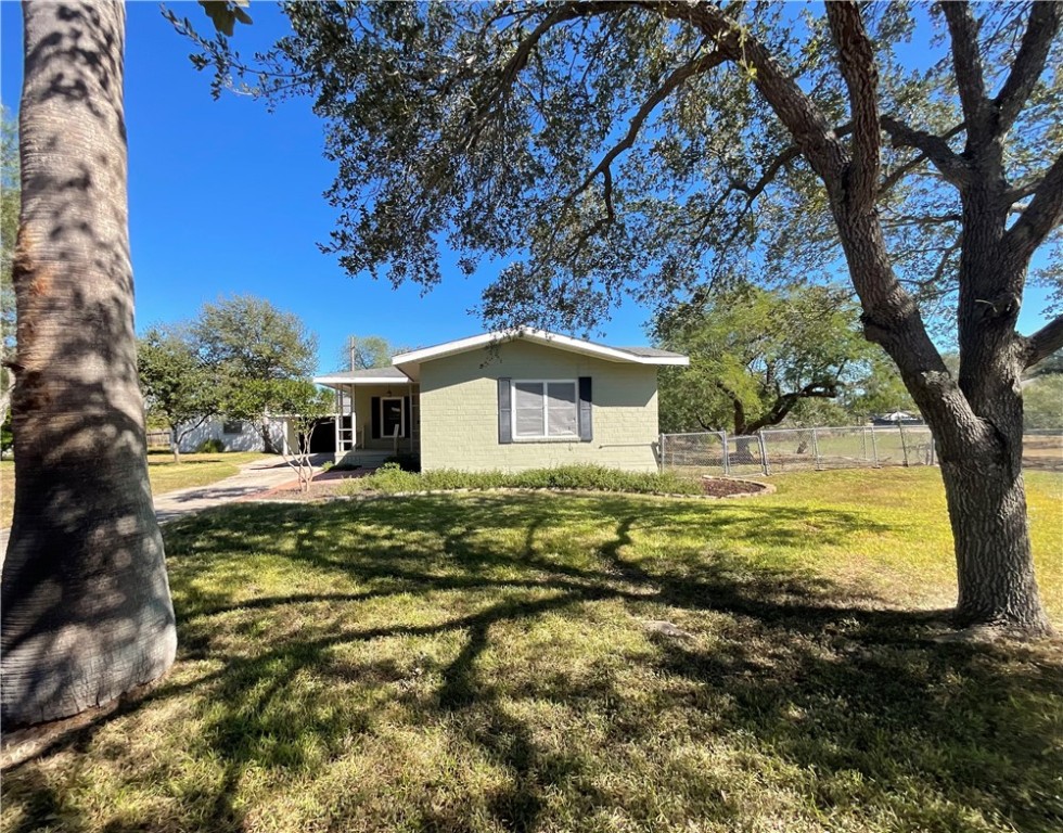 3662 Monterrey Property Photo 5