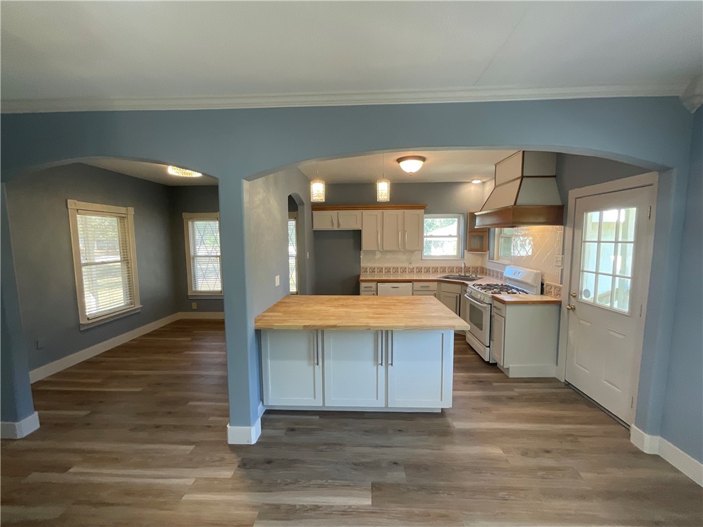 3662 Monterrey Property Photo 11