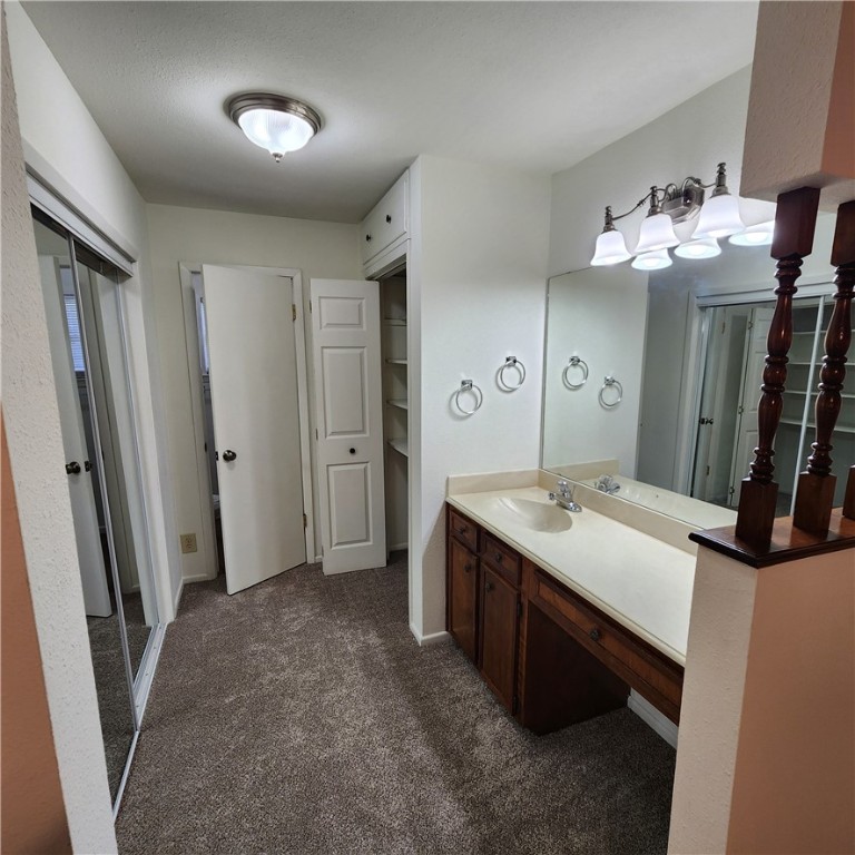 829 Rosedale Dr Property Photo 9