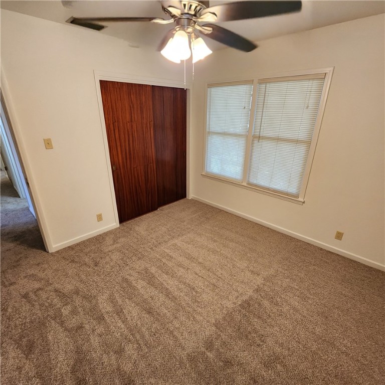 829 Rosedale Dr Property Photo 12