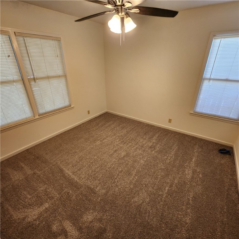 829 Rosedale Dr Property Photo 13