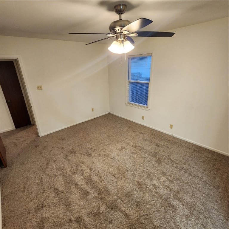 829 Rosedale Dr Property Photo 18