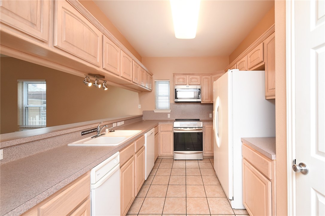 14427 Compass St B1 Property Photo 9