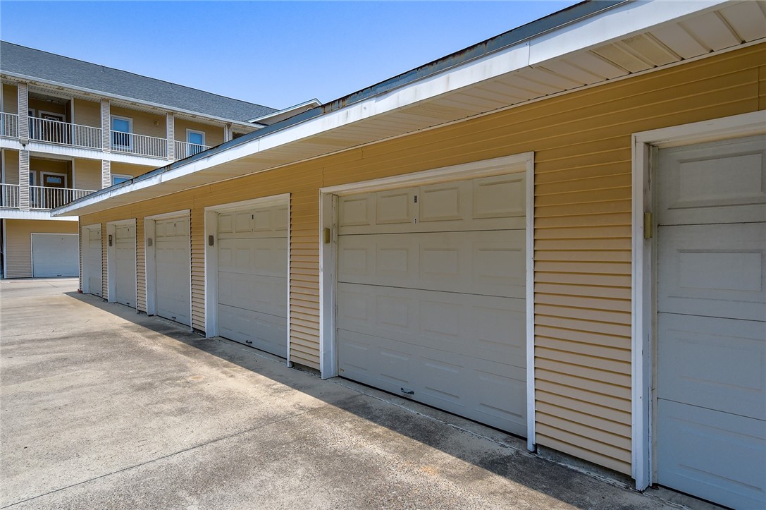 14427 Compass St B1 Property Photo 31
