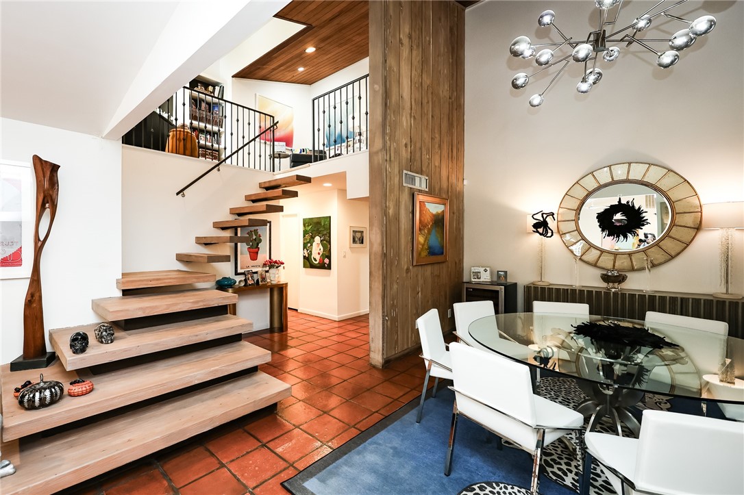 225 Chenoweth Dr Property Photo 10