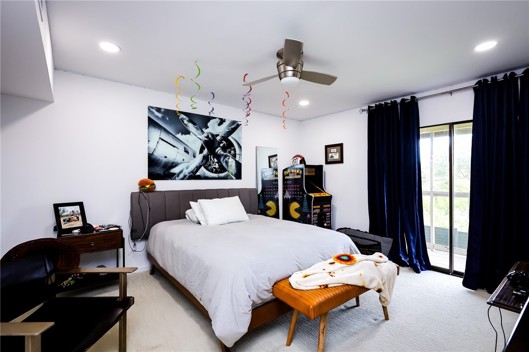 225 Chenoweth Dr Property Photo 21