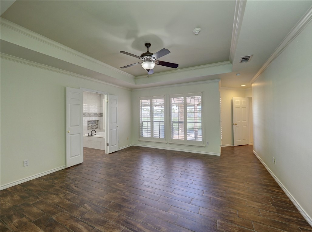 6401 Calais St Property Photo 14