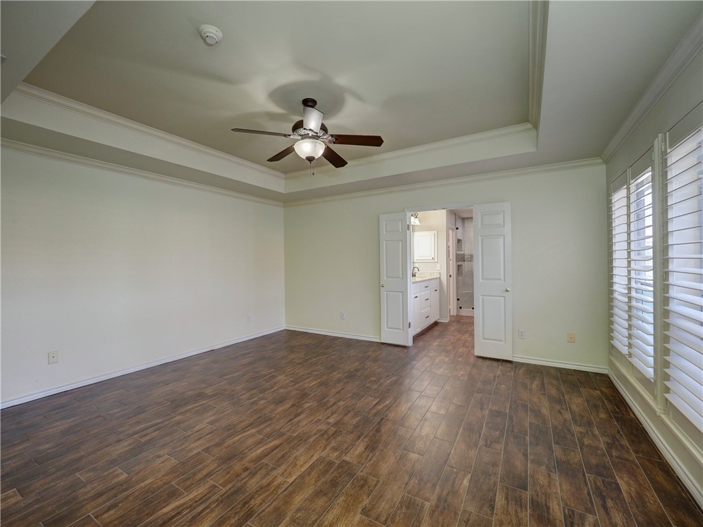 6401 Calais St Property Photo 15