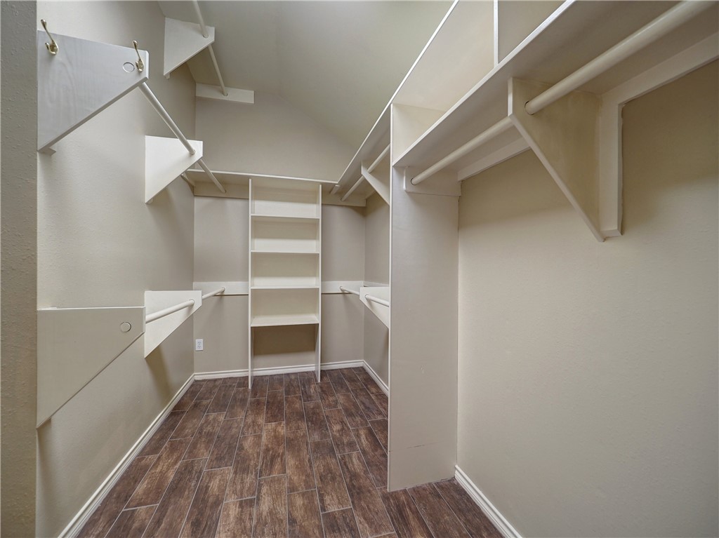 6401 Calais St Property Photo 18