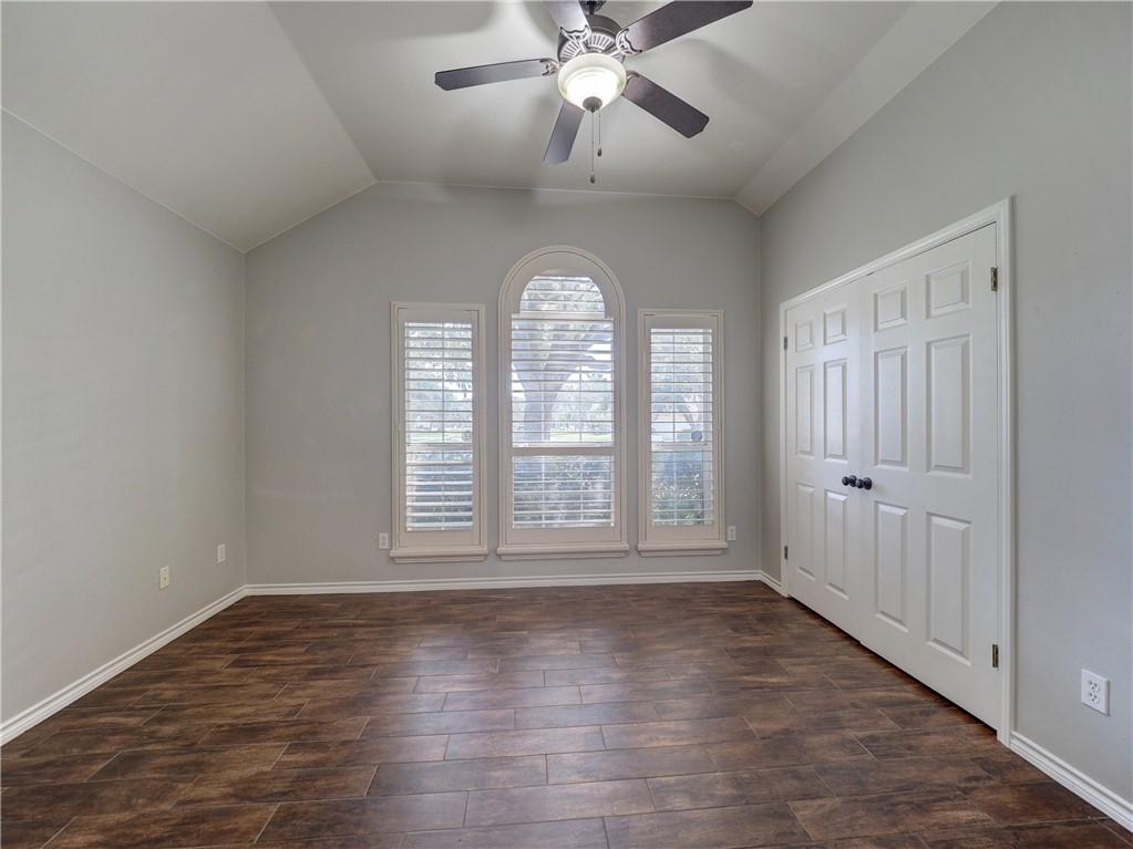 6401 Calais St Property Photo 29