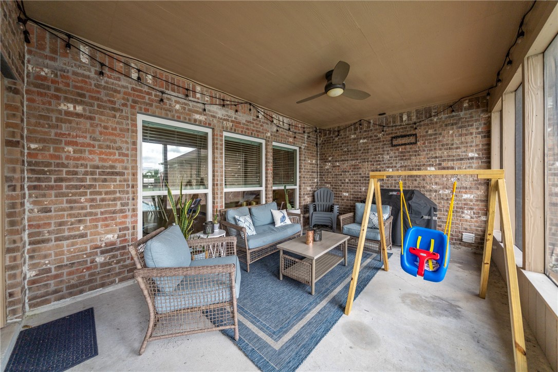 641 Hyacinth Dr Property Photo 35