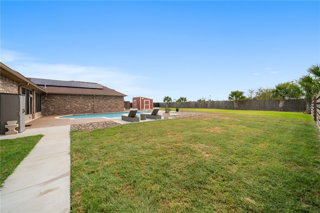 641 Hyacinth Dr Property Photo 36