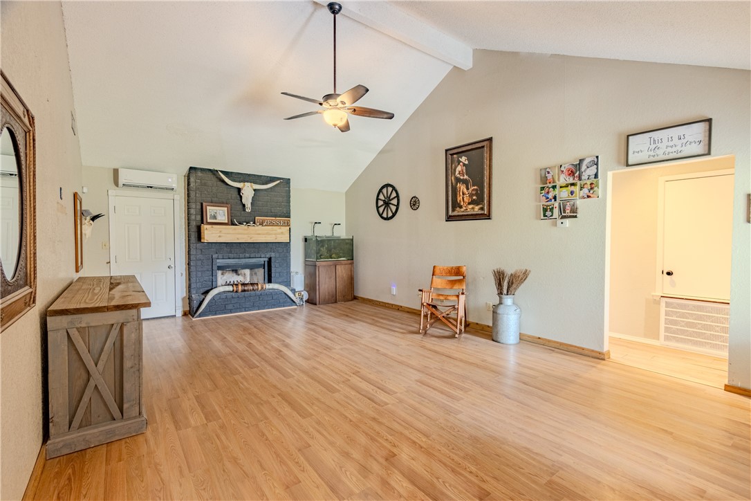 4118 Ballard Property Photo 4