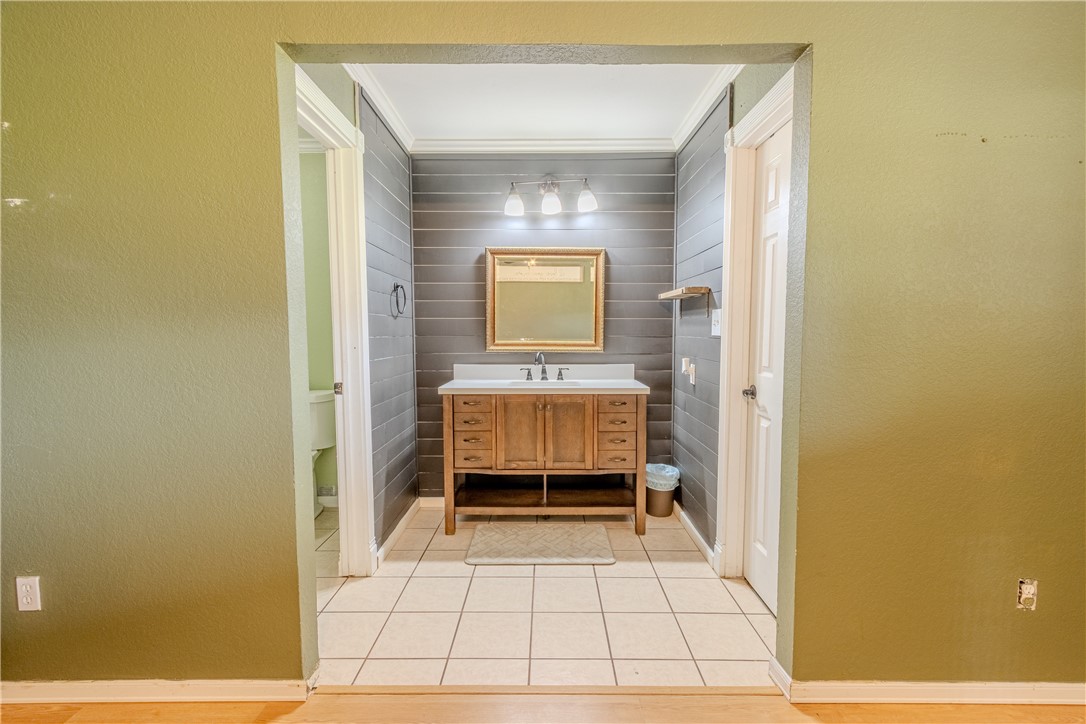 4118 Ballard Property Photo 13